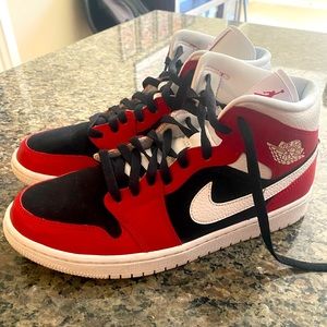 AIR JORDAN 1 MID GYM RED BQ6472 601
